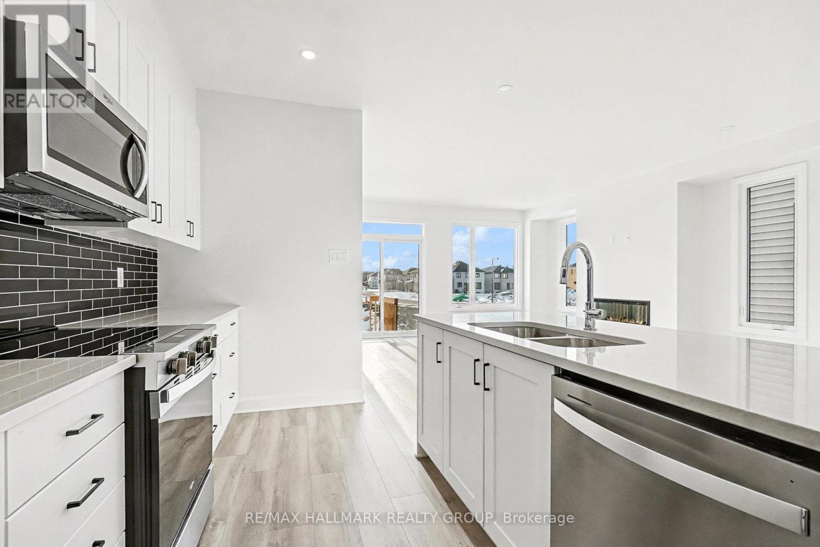 526 Reflection Street, Ottawa, Ontario  K1W 0S8 - Photo 18 - X12611194