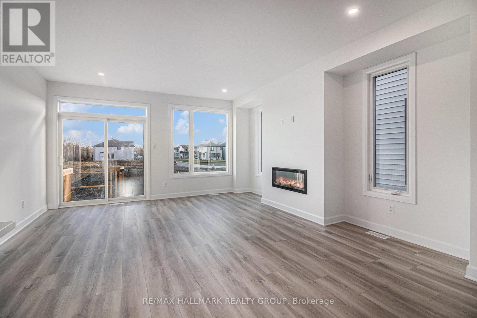 526 Reflection Street, Ottawa, Ontario  K1W 0S8 - Photo 12 - X12611194