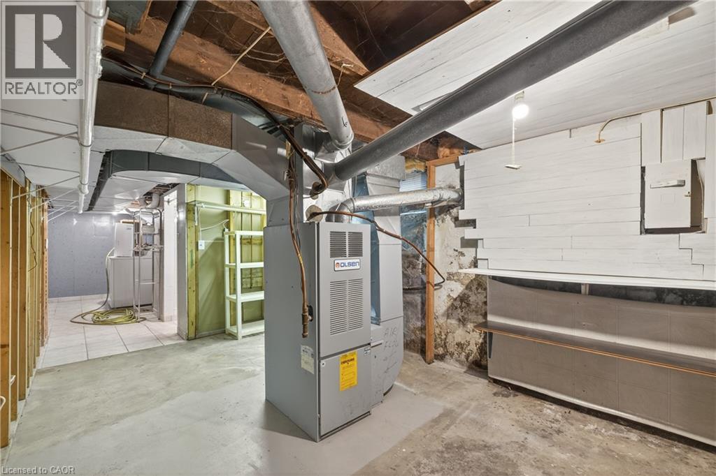 Photo 38 of 49 for 233 High Street