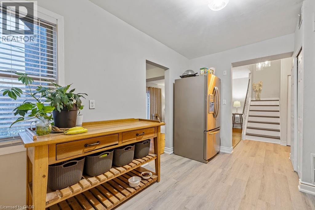 2079 Meadowbrook Road Unit# 8, Burlington, Ontario  L7P 2A5 - Photo 12 - 40793555