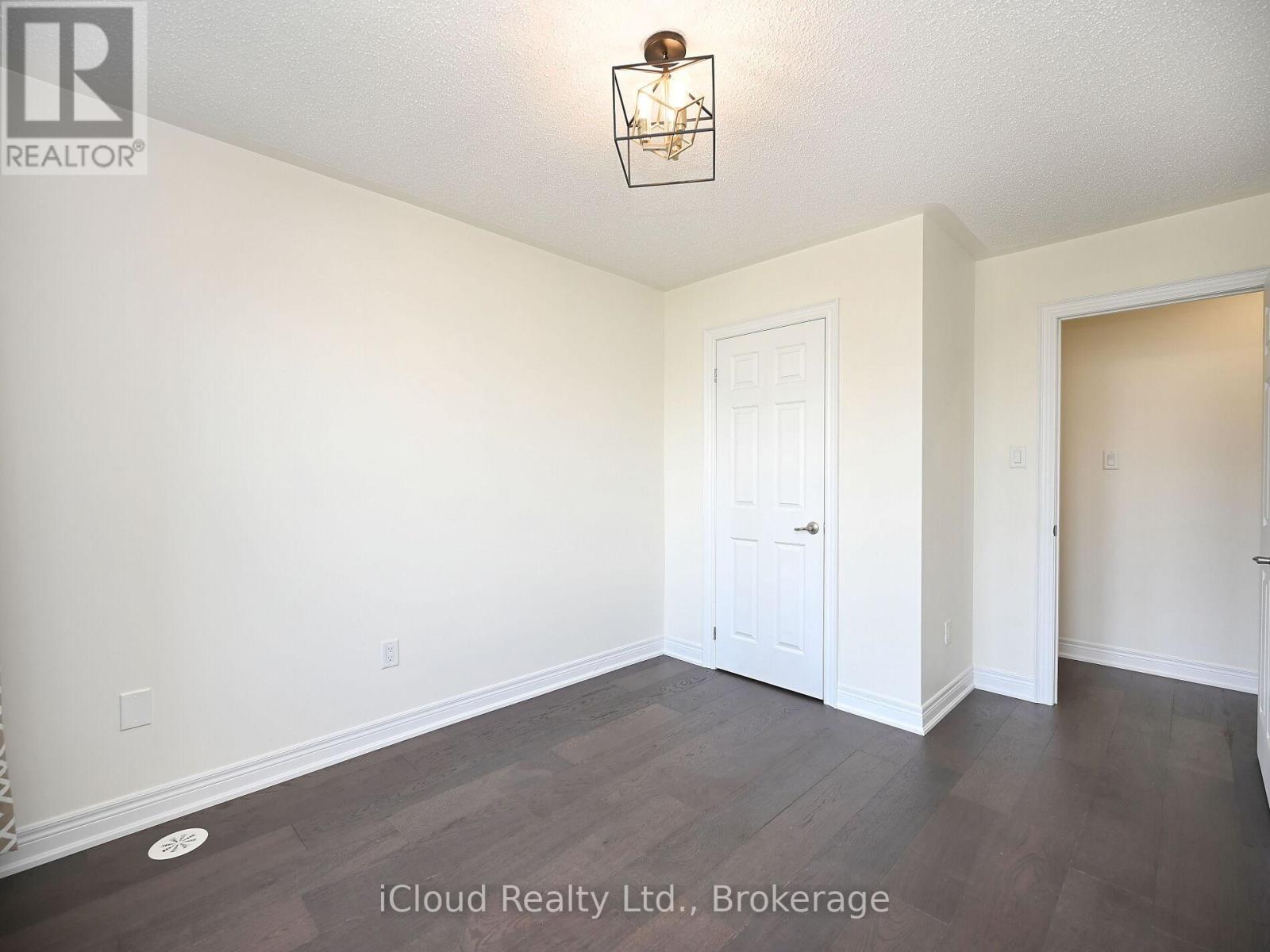 3069 Preserve Drive, Oakville, Ontario  L6M 0T6 - Photo 42 - W12644728