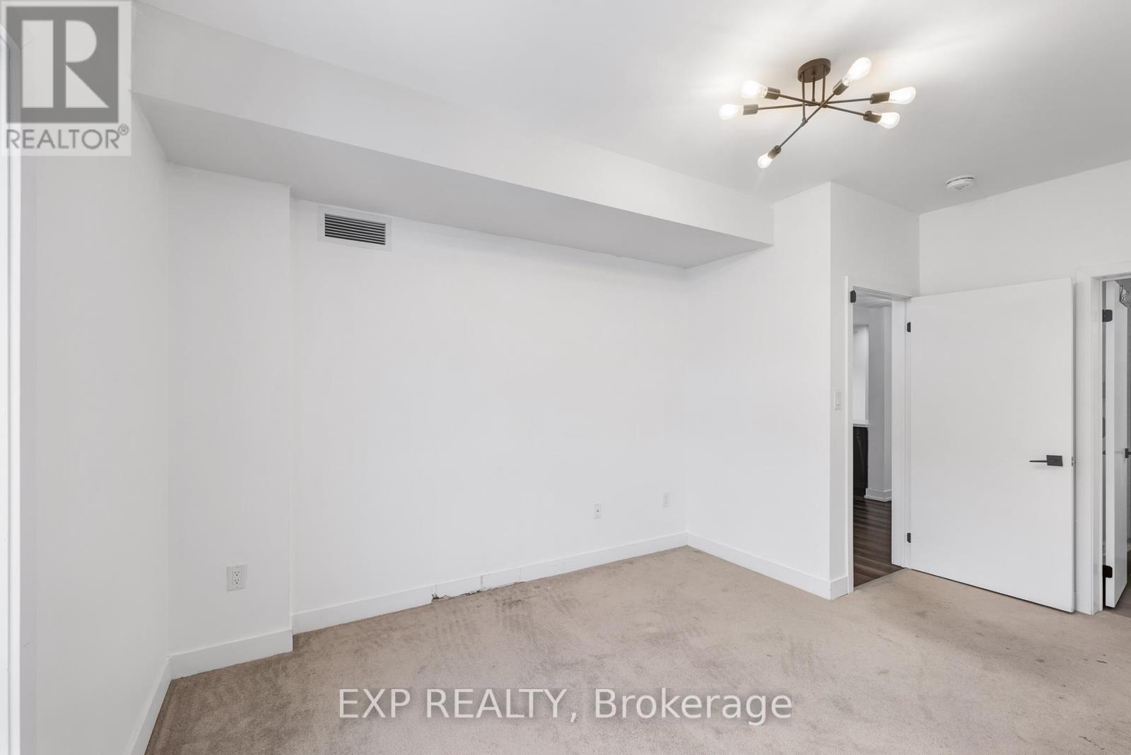 101 - 4 Spice Way, Barrie, Ontario  L9J 0M2 - Photo 19 - S12645768