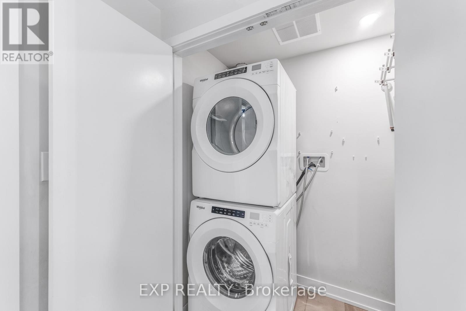 101 - 4 Spice Way, Barrie, Ontario  L9J 0M2 - Photo 24 - S12645768