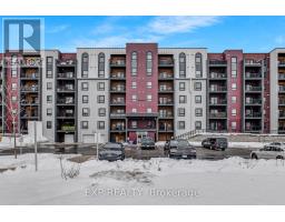 101 - 4 SPICE WAY, Barrie, Ontario