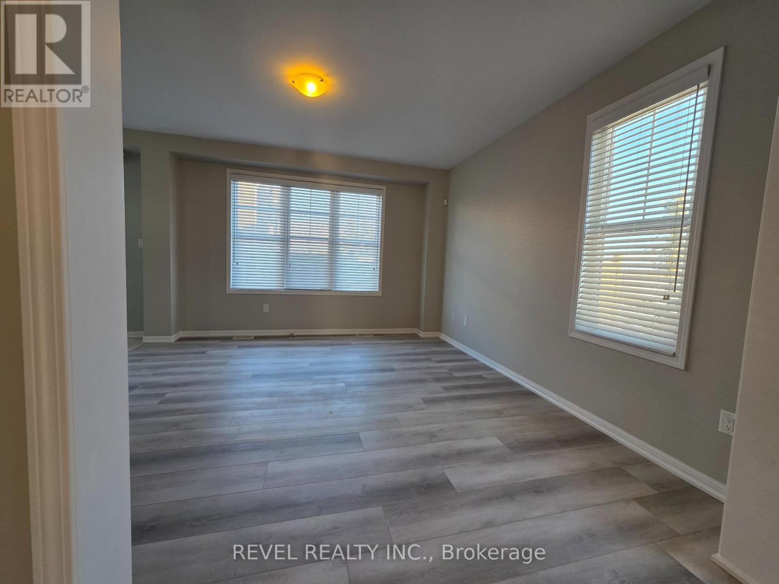 1127 Savoline Boulevard, Milton, Ontario  L9T 8N9 - Photo 9 - W12645780