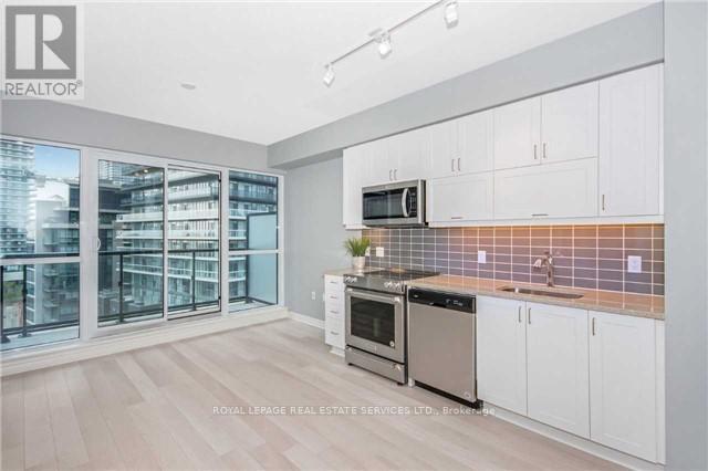 904 - 39 Annie Craig Drive, Toronto, Ontario  M8V 0H1 - Photo 5 - W12645804