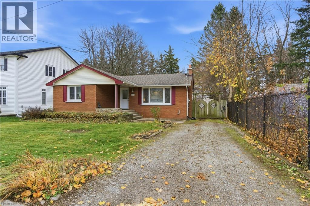 30 Kelly Street, Waterdown, Ontario  L0R 2H0 - Photo 2 - 40790838