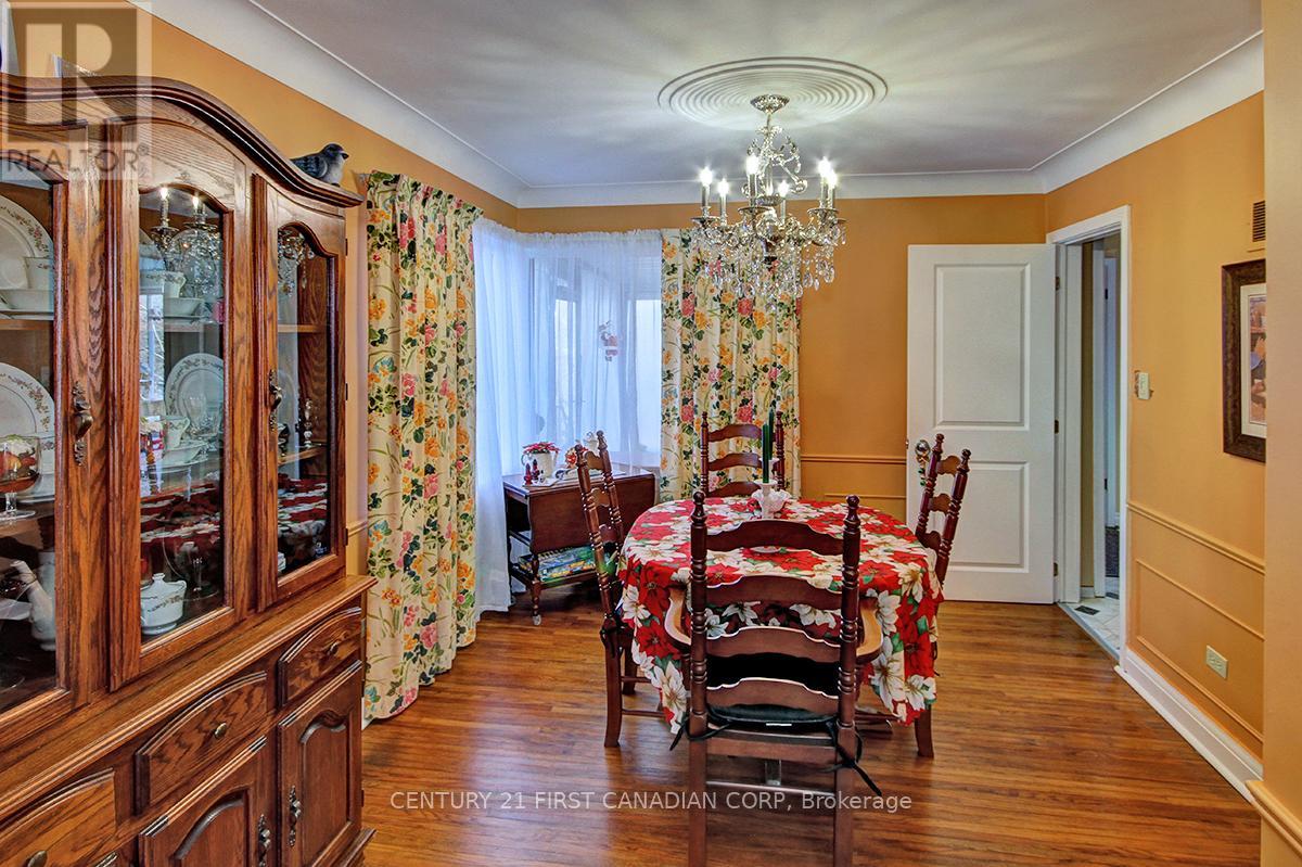 10 Regent Street, St. Thomas, Ontario  N5R 1Z8 - Photo 11 - X12645844