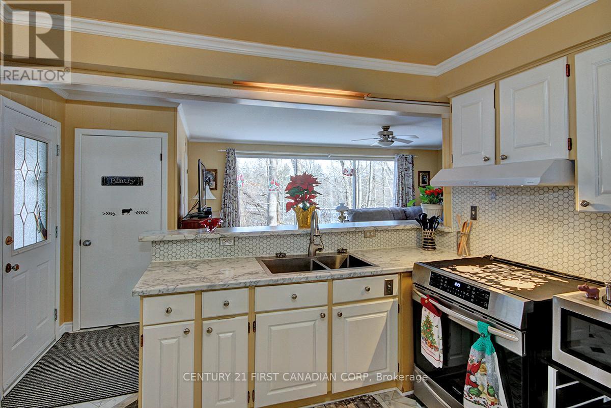 10 Regent Street, St. Thomas, Ontario  N5R 1Z8 - Photo 15 - X12645844