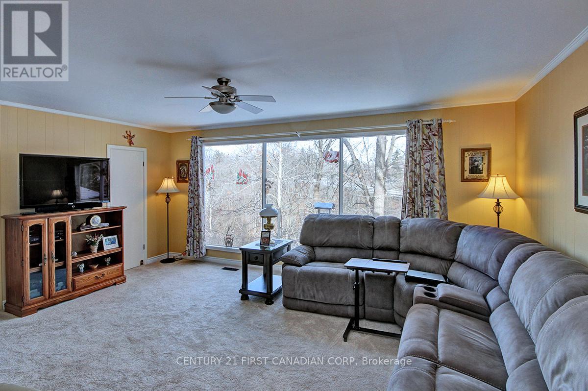 10 Regent Street, St. Thomas, Ontario  N5R 1Z8 - Photo 16 - X12645844