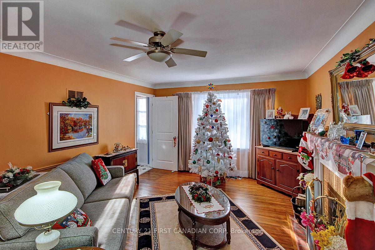 10 Regent Street, St. Thomas, Ontario  N5R 1Z8 - Photo 7 - X12645844