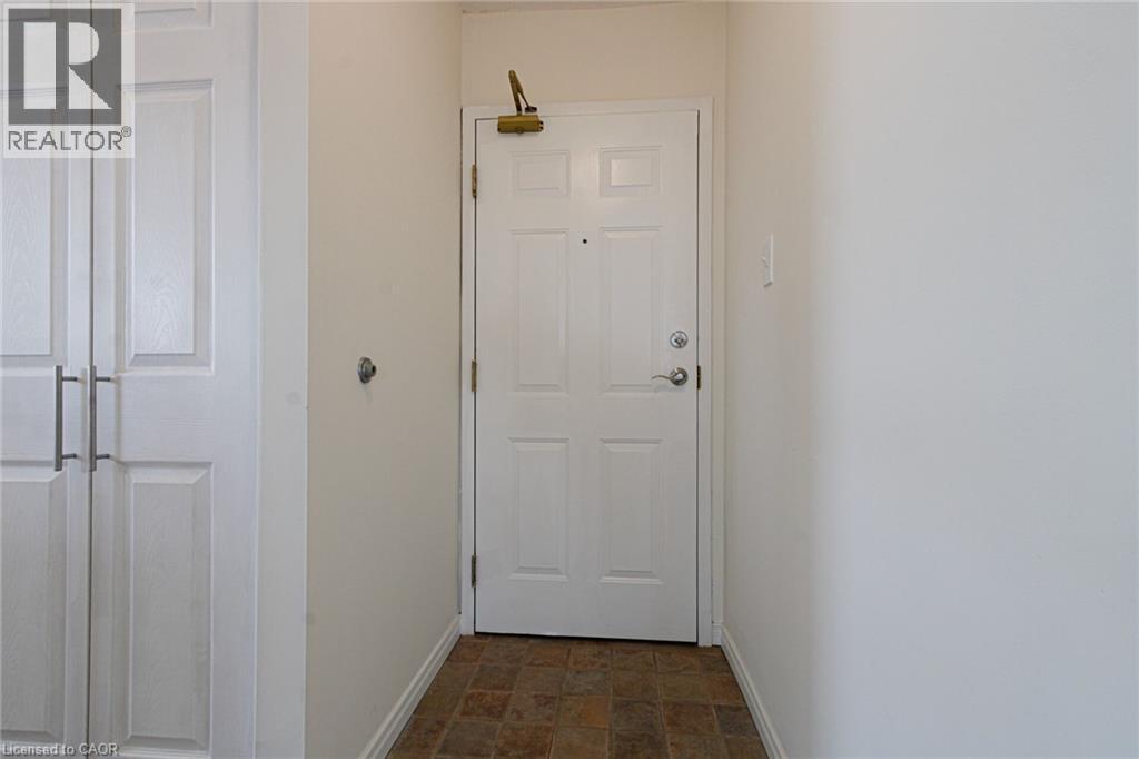 1270 Maple Crossing Boulevard Unit# 1914, Burlington, Ontario  L7S 2J3 - Photo 13 - 40794210