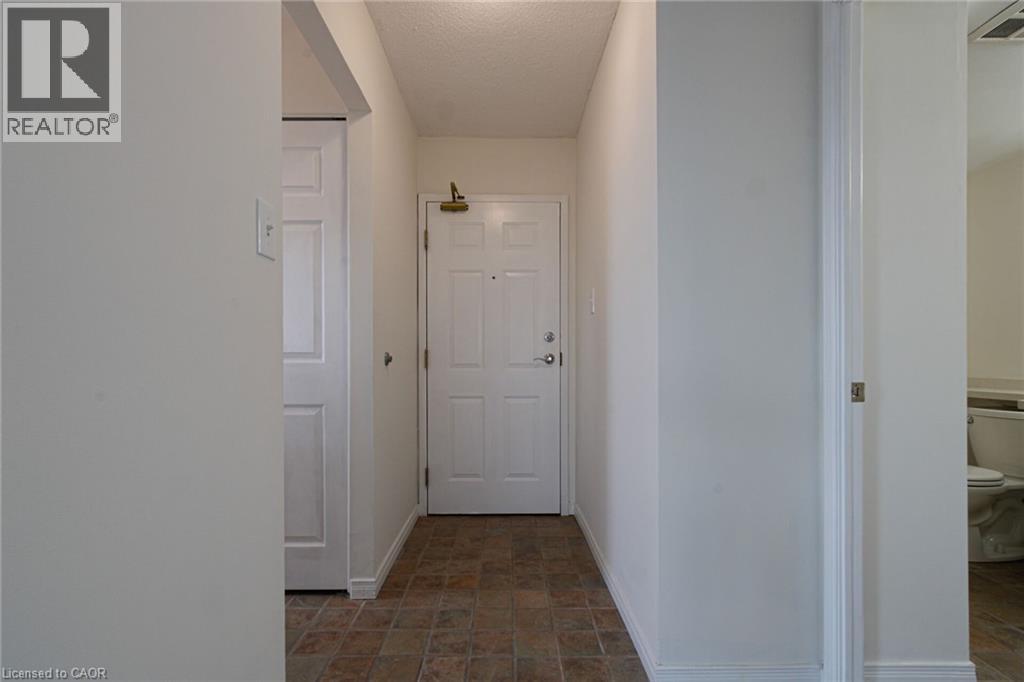 1270 Maple Crossing Boulevard Unit# 1914, Burlington, Ontario  L7S 2J3 - Photo 14 - 40794210