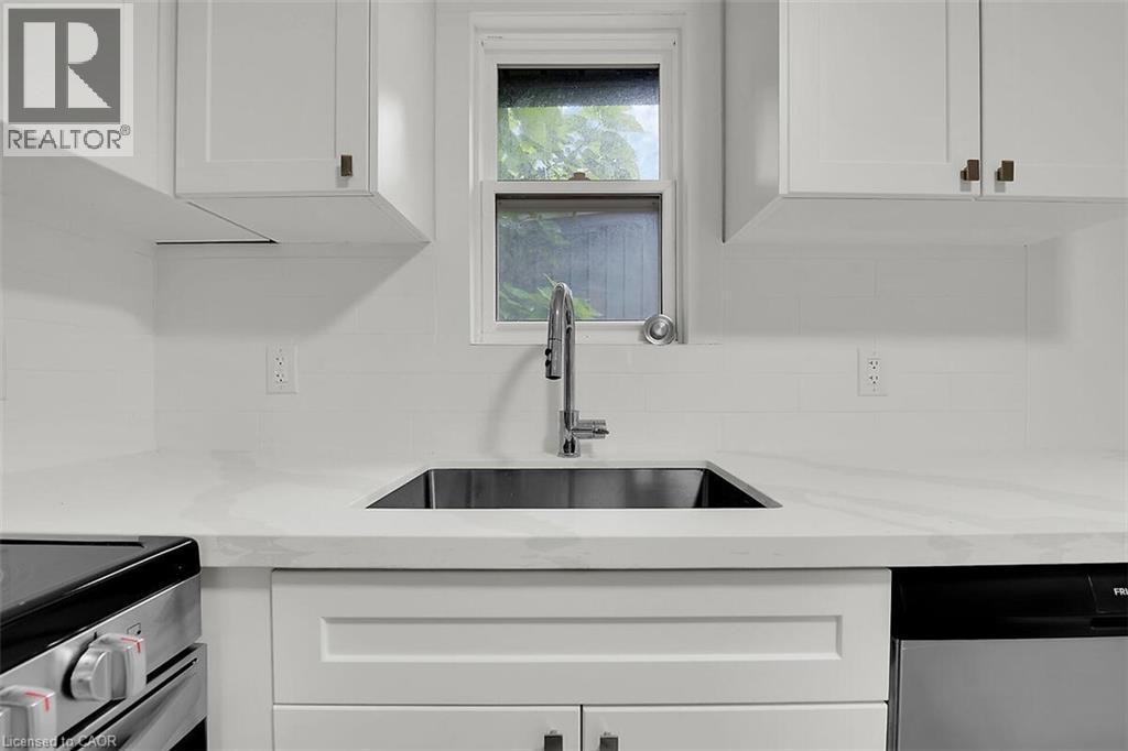 34 Rykert Street, St. Catharines, Ontario  L2S 1Z1 - Photo 6 - 40777839