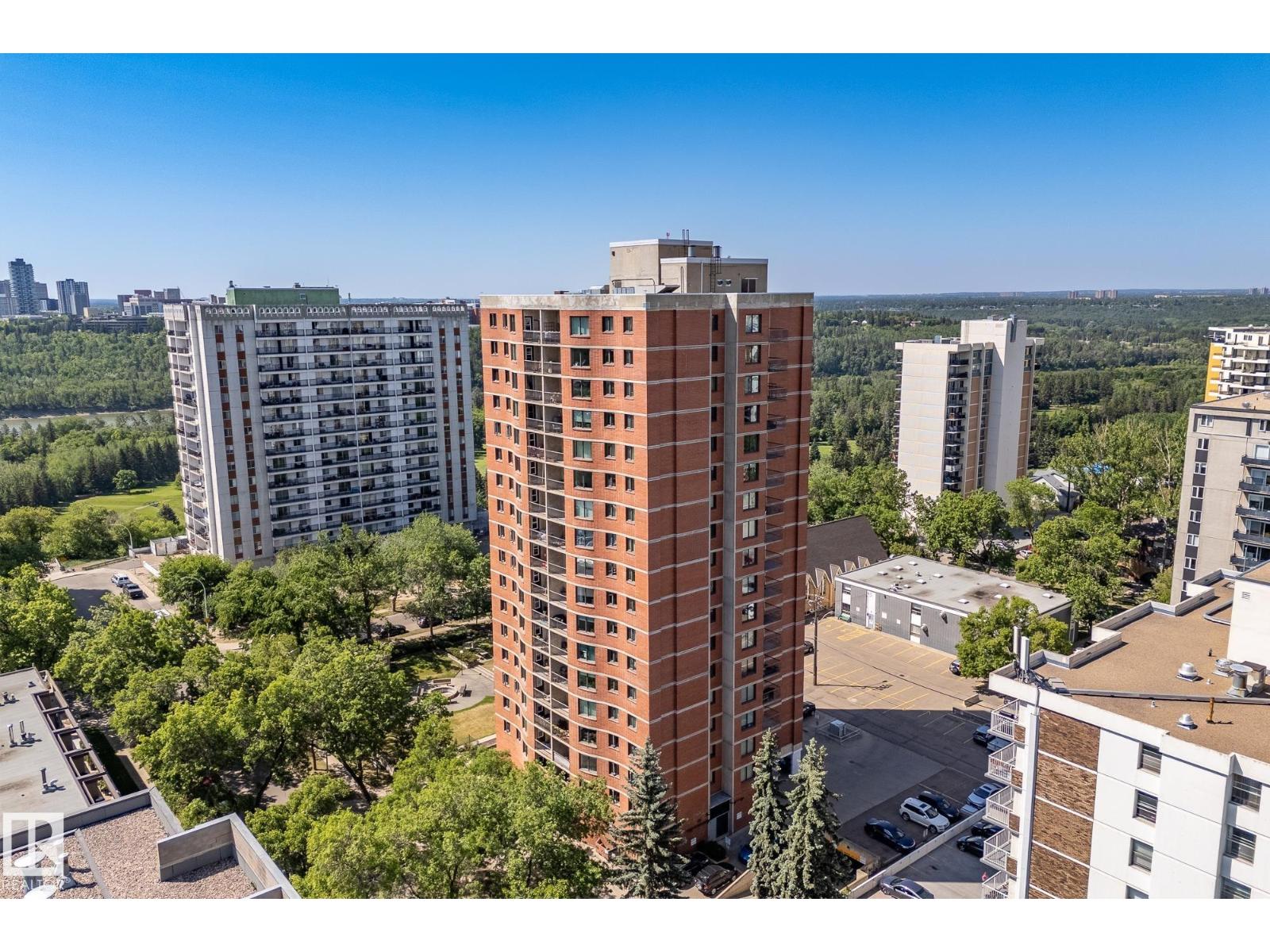 9916 113 ST NW, Edmonton, Alberta