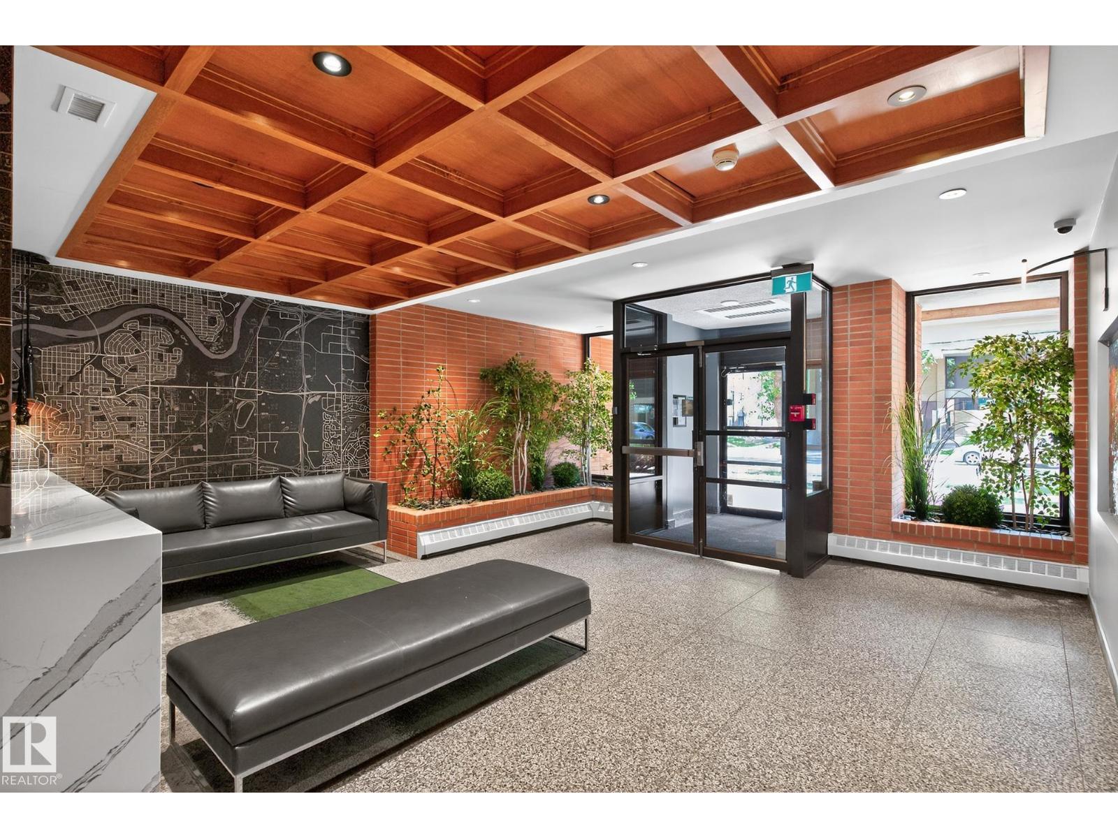 9916 113 St Nw, Edmonton, Alberta T5K 2N3 - Photo 7 - E4468516