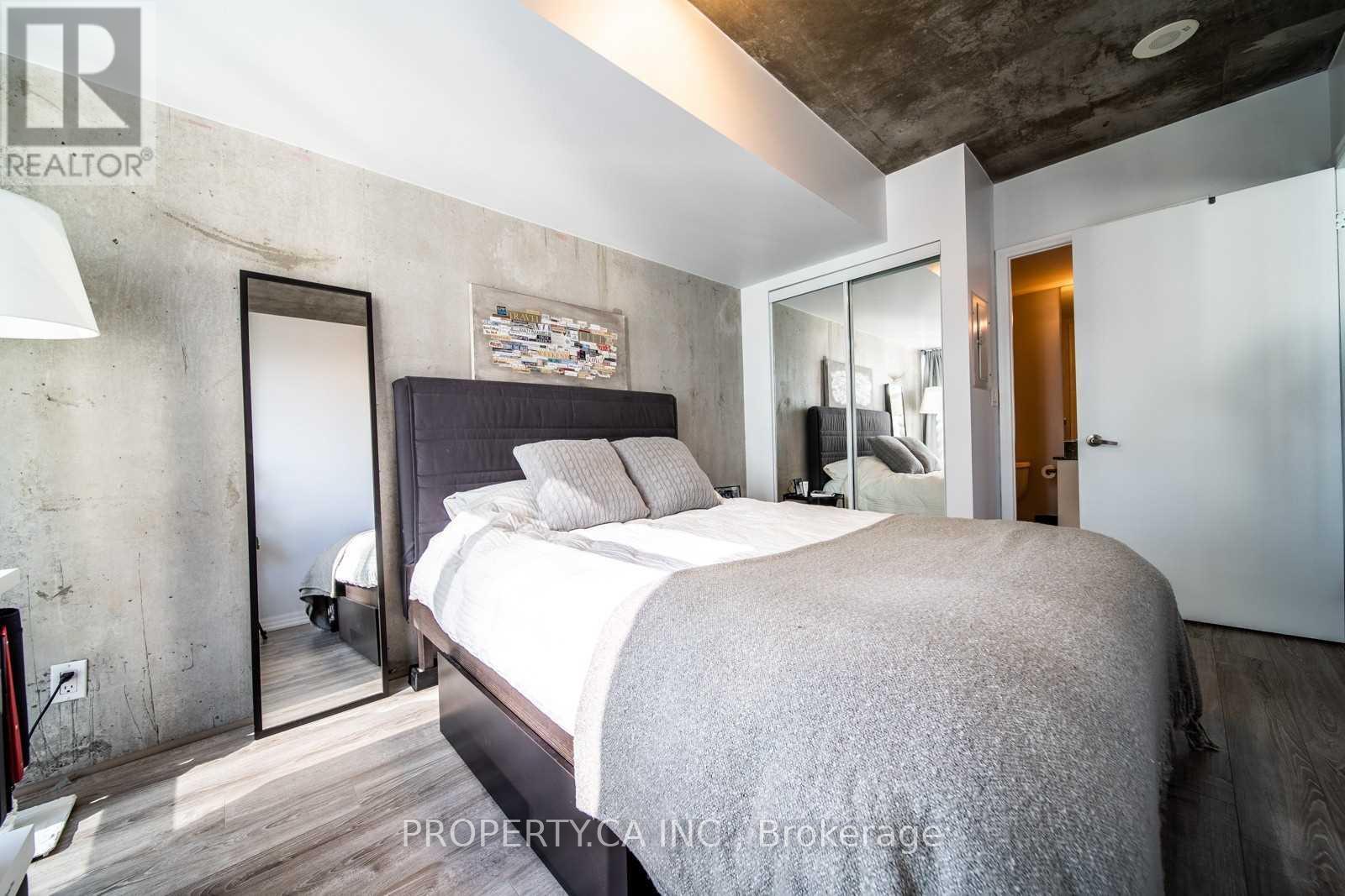 1406 - 22 Wellesley Street E, Toronto, Ontario  M4Y 1G3 - Photo 15 - C12645858