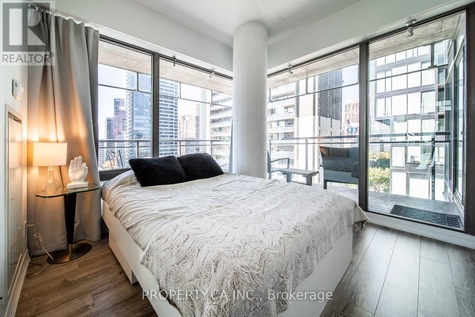 1406 - 22 Wellesley Street E, Toronto, Ontario  M4Y 1G3 - Photo 18 - C12645858