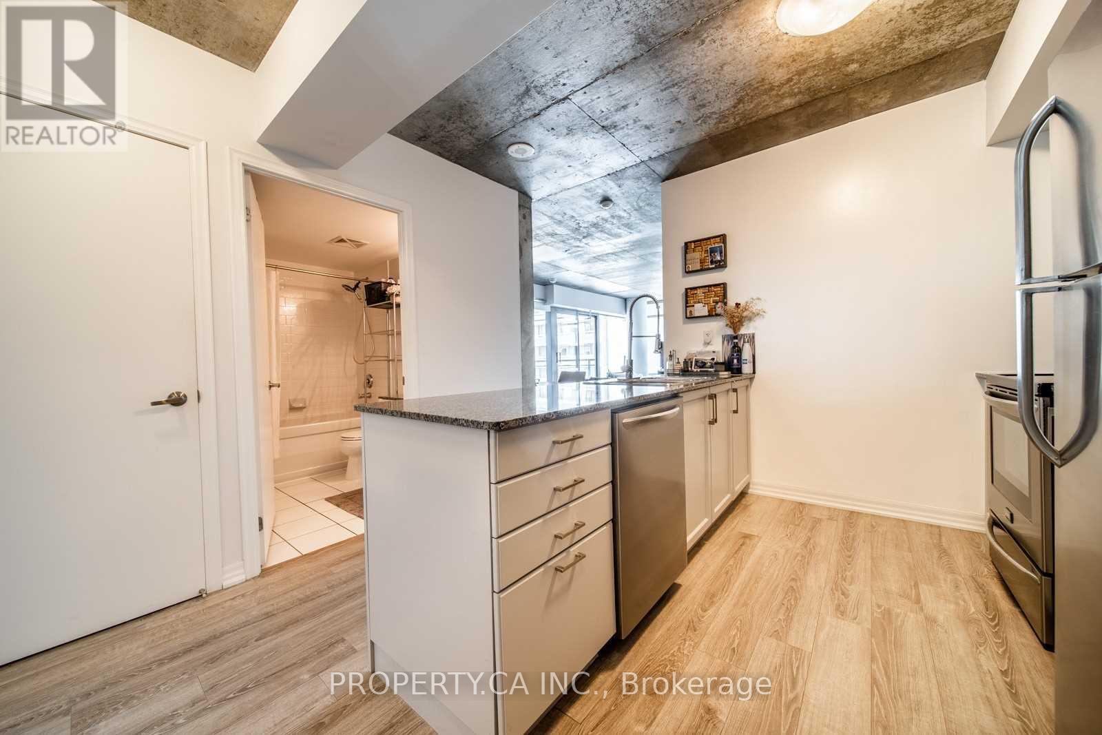 1406 - 22 Wellesley Street E, Toronto, Ontario  M4Y 1G3 - Photo 2 - C12645858