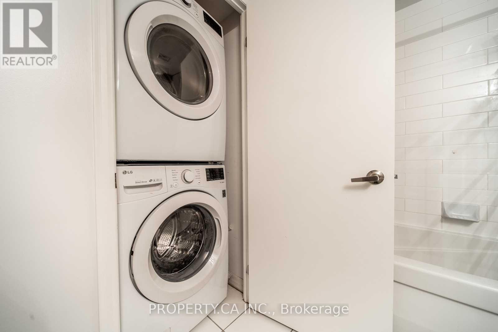 1406 - 22 Wellesley Street E, Toronto, Ontario  M4Y 1G3 - Photo 6 - C12645858