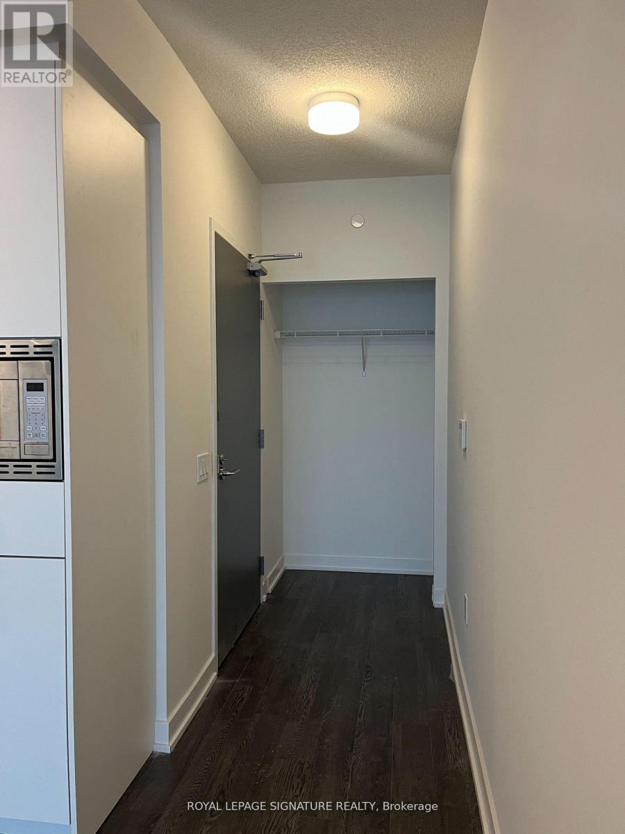 1705 - 50 O'neill Road, Toronto, Ontario  M3C 0H1 - Photo 2 - C12645866