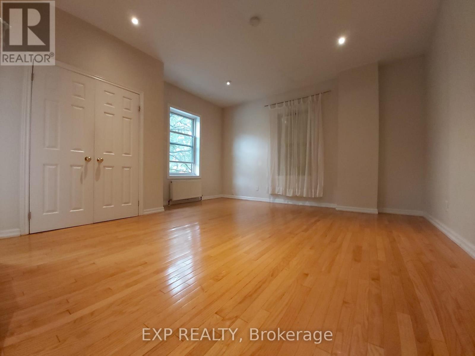 Unit #1 - 195 Carlton Street, Toronto, Ontario  M5A 2K7 - Photo 2 - C12645872