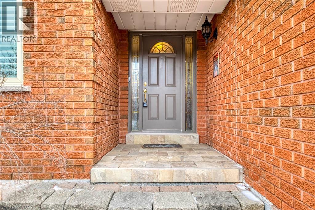 2161 Grenville Drive, Oakville, Ontario  L6H 4X1 - Photo 2 - 40794769