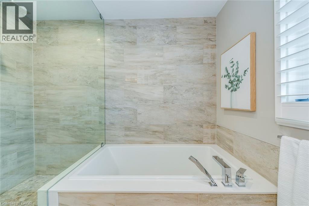 2161 Grenville Drive, Oakville, Ontario  L6H 4X1 - Photo 30 - 40794769