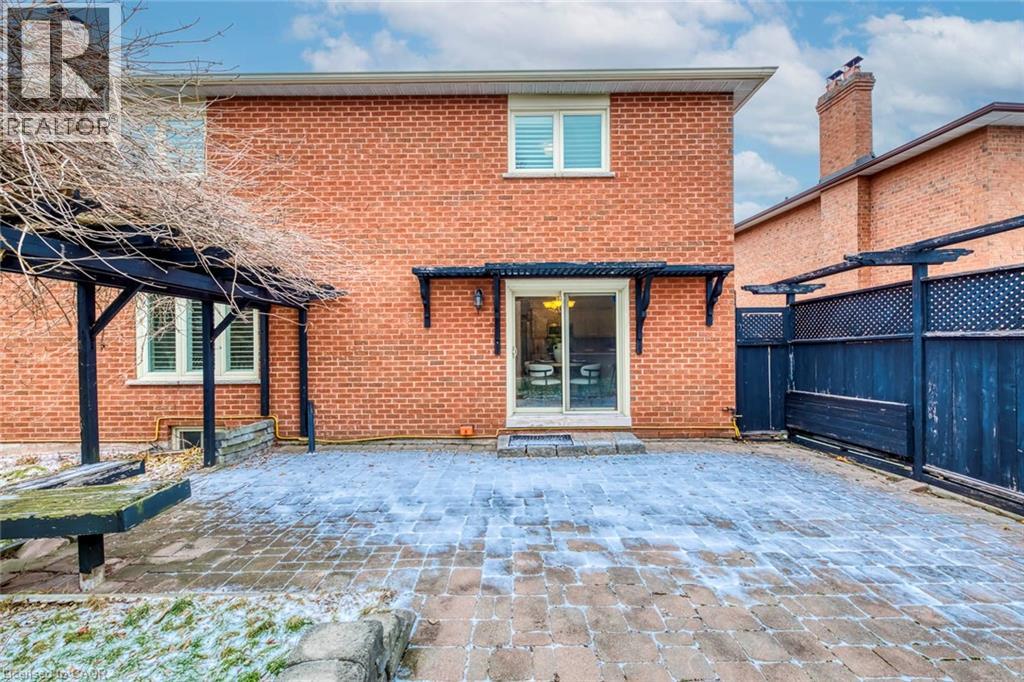 2161 Grenville Drive, Oakville, Ontario  L6H 4X1 - Photo 45 - 40794769