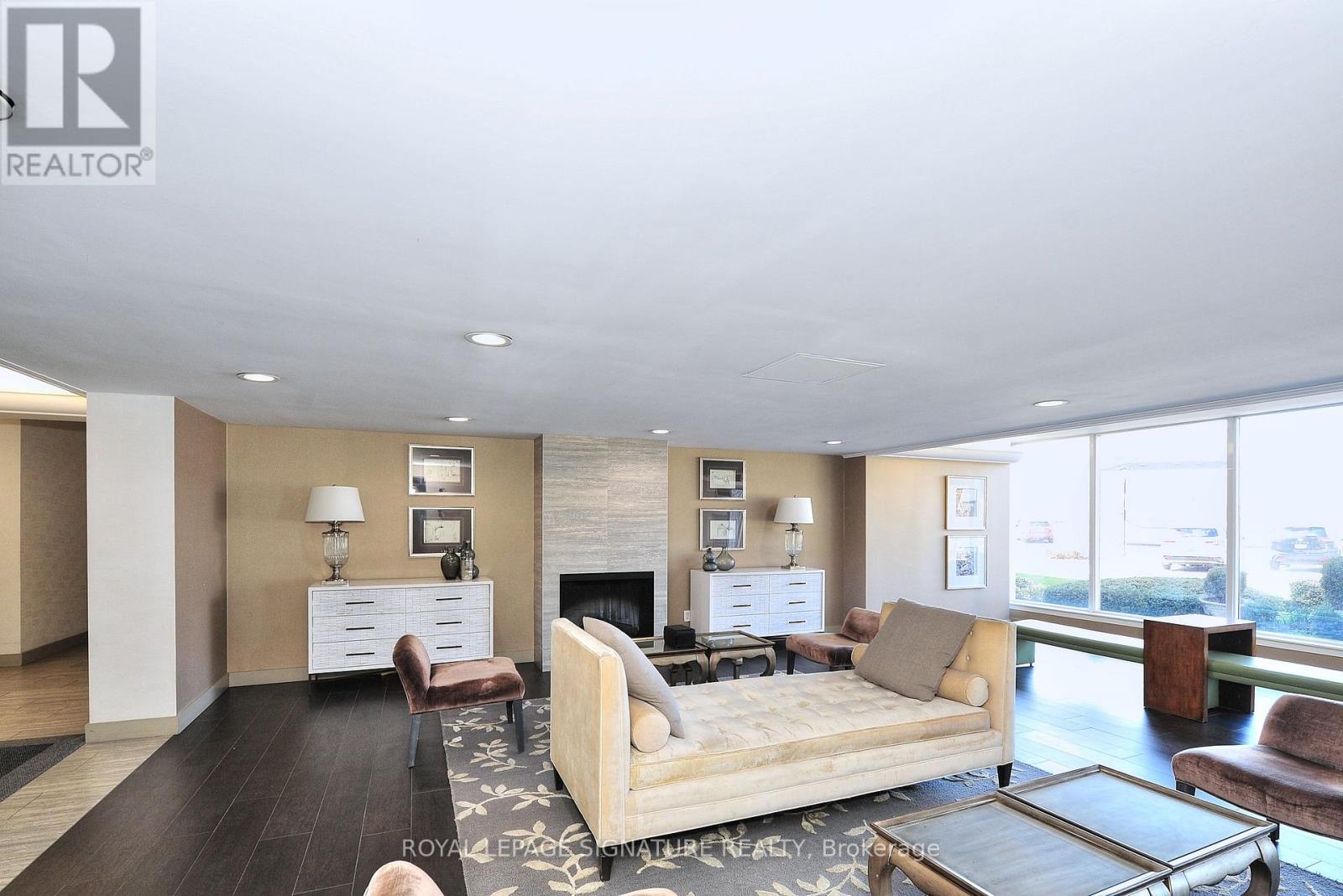 1208 - 7811 Yonge Street, Markham, Ontario  L3T 4S3 - Photo 8 - N12645810