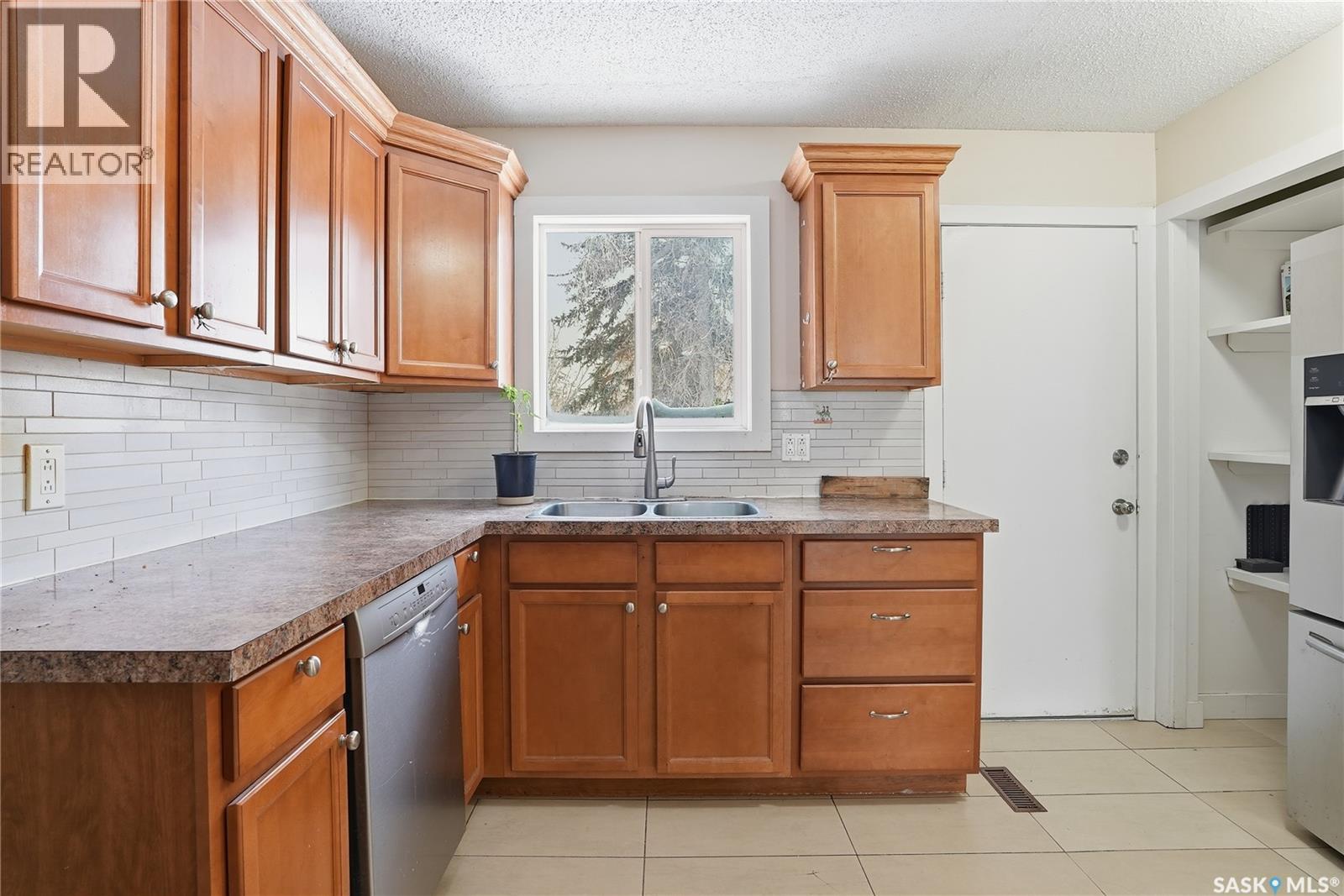 313 Q Avenue S, Saskatoon, Saskatchewan  S7M 2Y2 - Photo 11 - SK025826