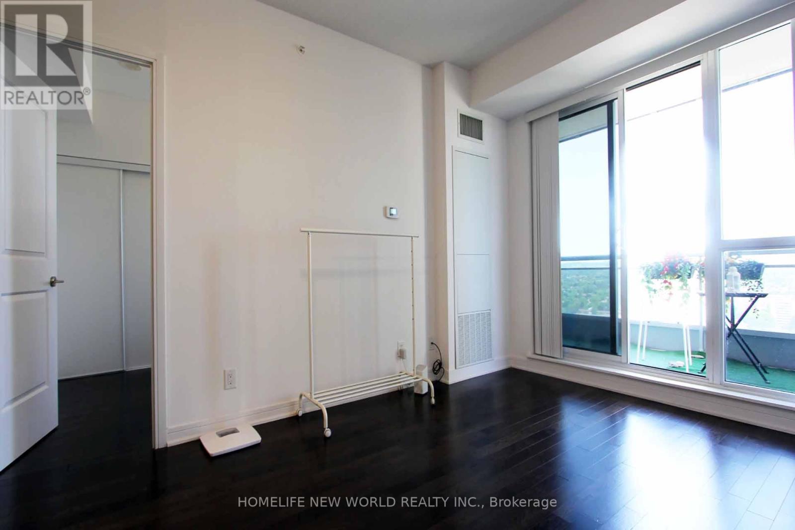 2301 - 9201 Yonge Street, Richmond Hill, Ontario  L4C 6Z2 - Photo 10 - N12645900