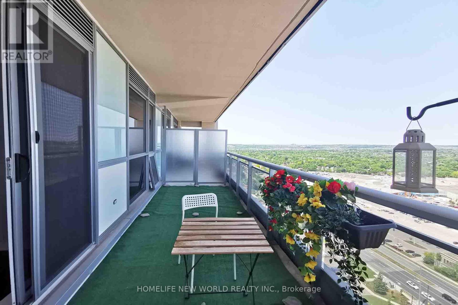 2301 - 9201 Yonge Street, Richmond Hill, Ontario  L4C 6Z2 - Photo 20 - N12645900