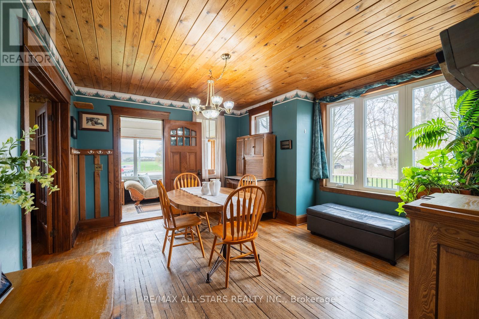 12066 48 Highway, Whitchurch-Stouffville, Ontario  L4A 7X5 - Photo 10 - N12365528