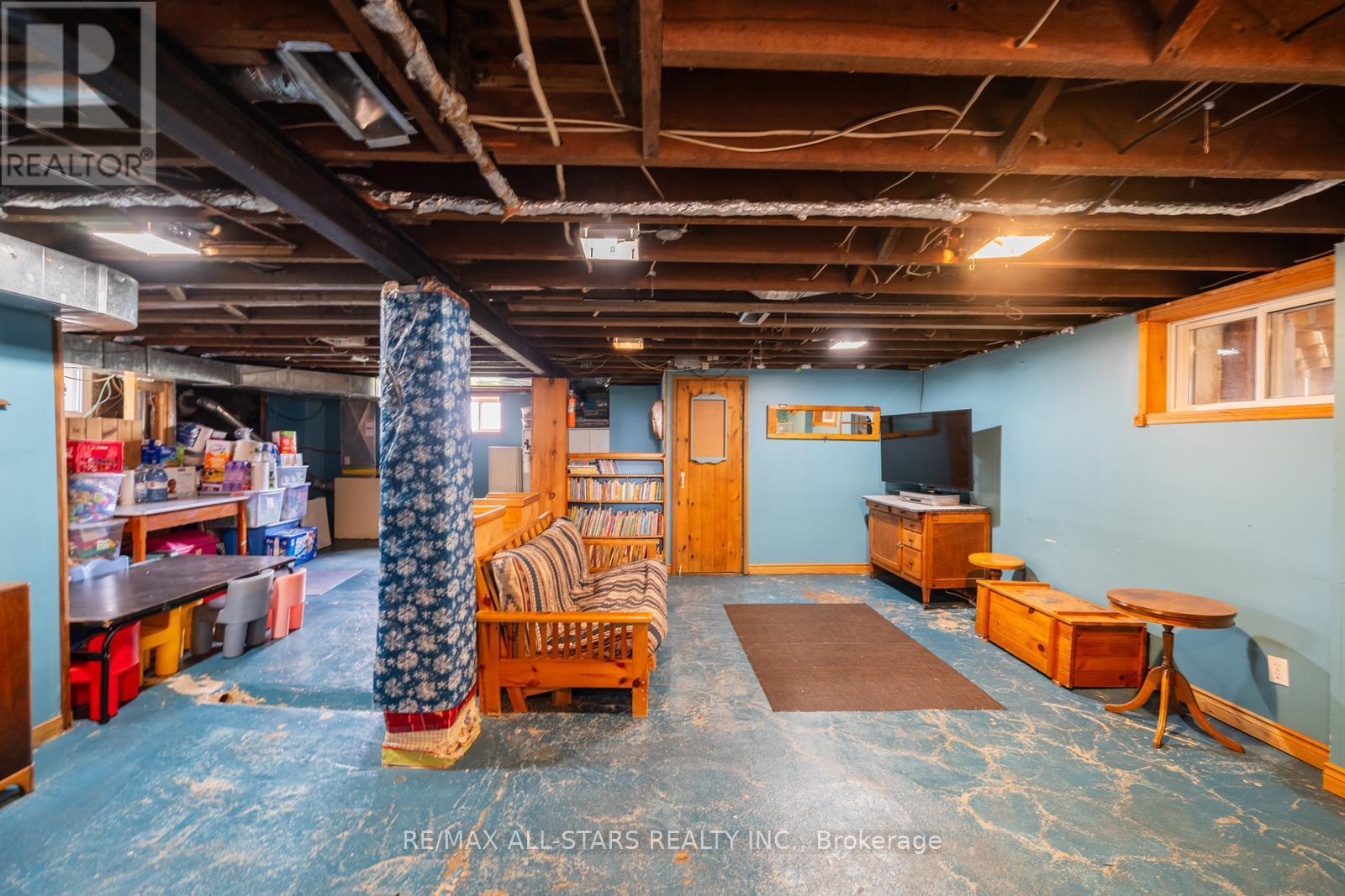 12066 48 Highway, Whitchurch-Stouffville, Ontario  L4A 7X5 - Photo 35 - N12365528