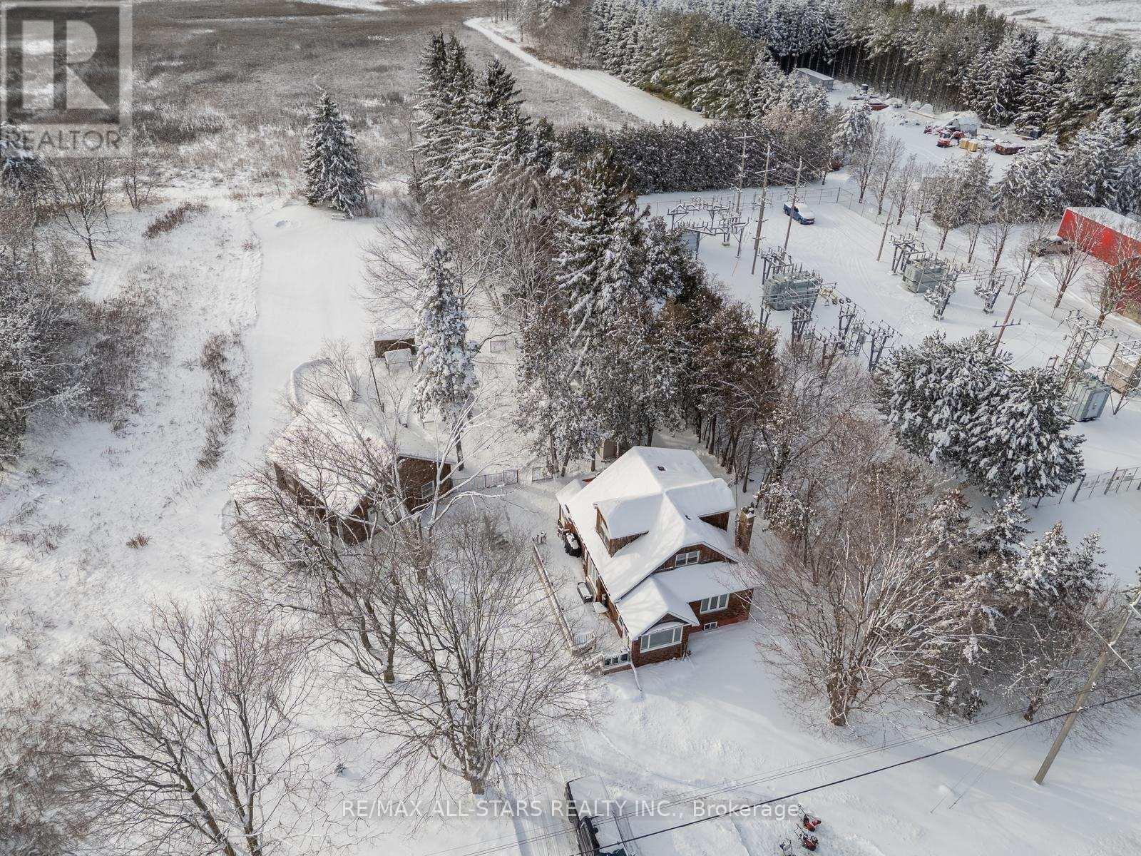 12066 48 Highway, Whitchurch-Stouffville, Ontario  L4A 7X5 - Photo 4 - N12365528