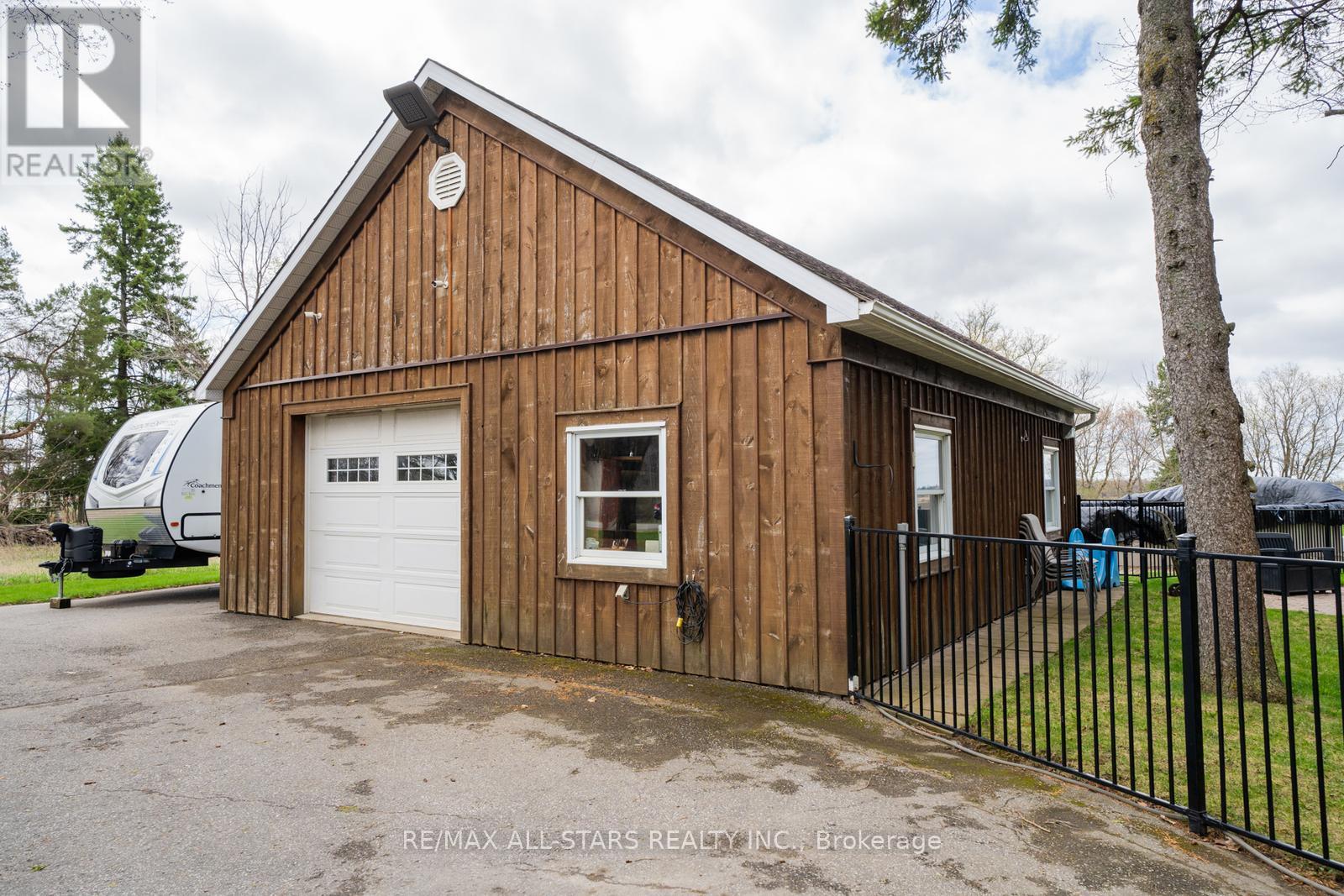 12066 48 Highway, Whitchurch-Stouffville, Ontario  L4A 7X5 - Photo 43 - N12365528