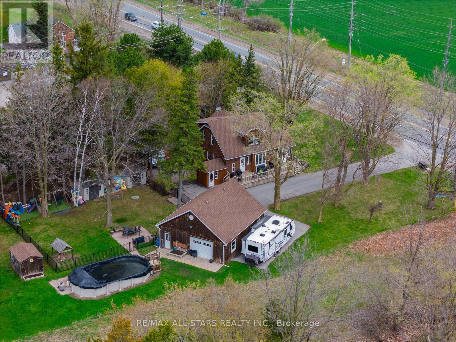 12066 48 Highway, Whitchurch-Stouffville, Ontario  L4A 7X5 - Photo 5 - N12365528