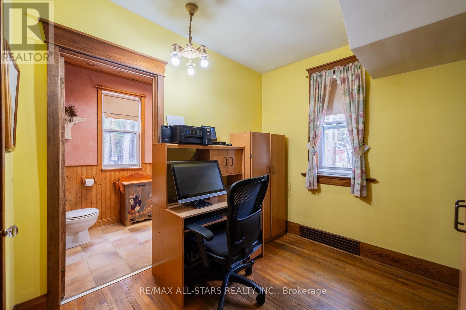 12066 48 Highway, Whitchurch-Stouffville, Ontario  L4A 7X5 - Photo 22 - N12365528