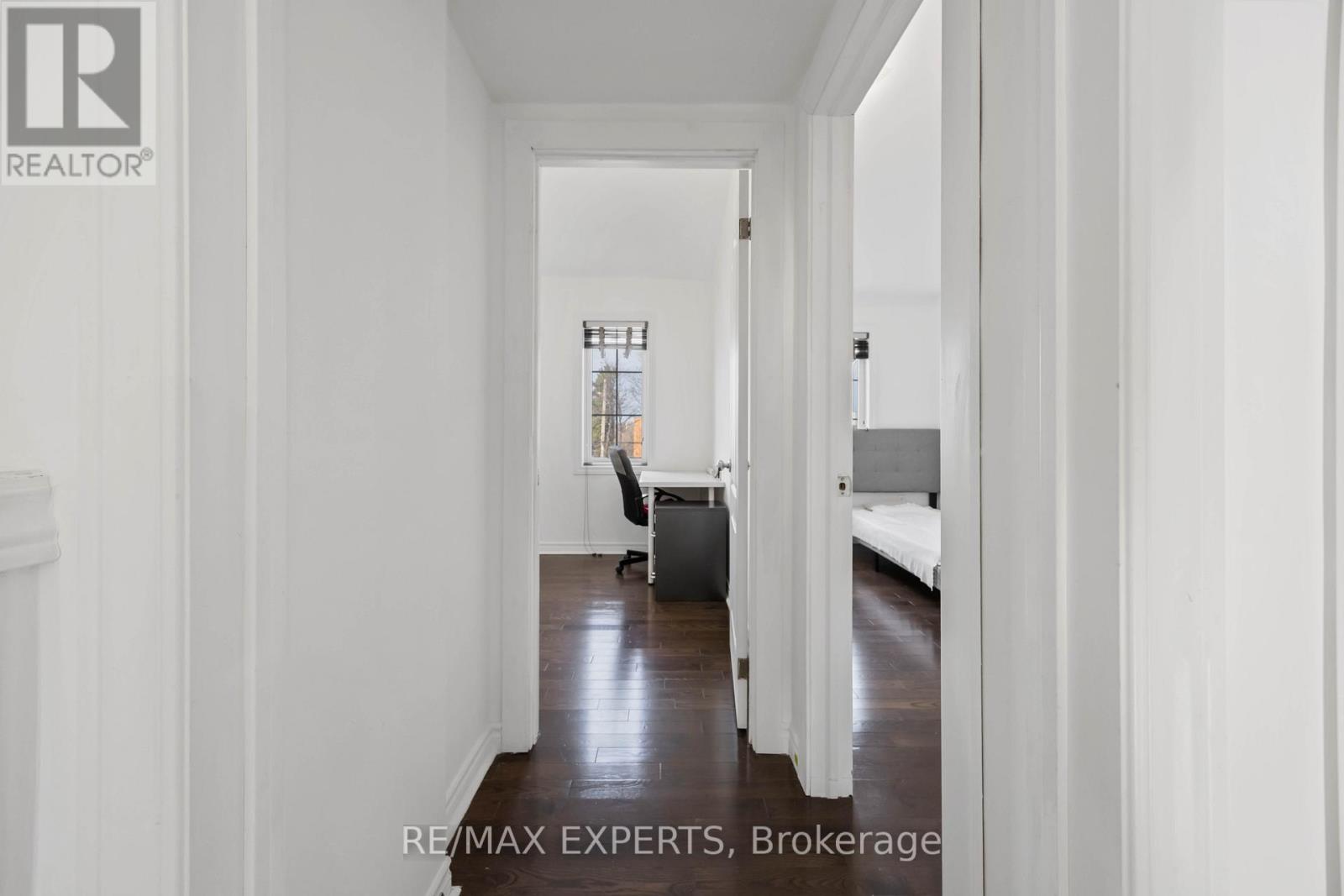 19b Oak Street, Toronto, Ontario  M9N 0A4 - Photo 34 - W12645816