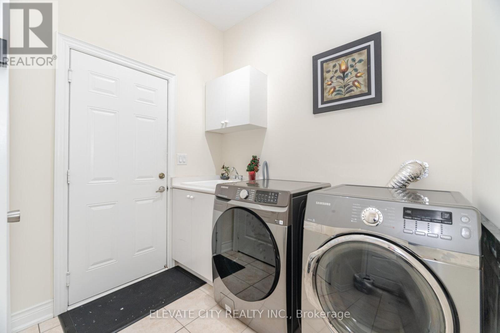 5576 Ethan Drive, Mississauga, Ontario  L5M 0W1 - Photo 13 - W12645818