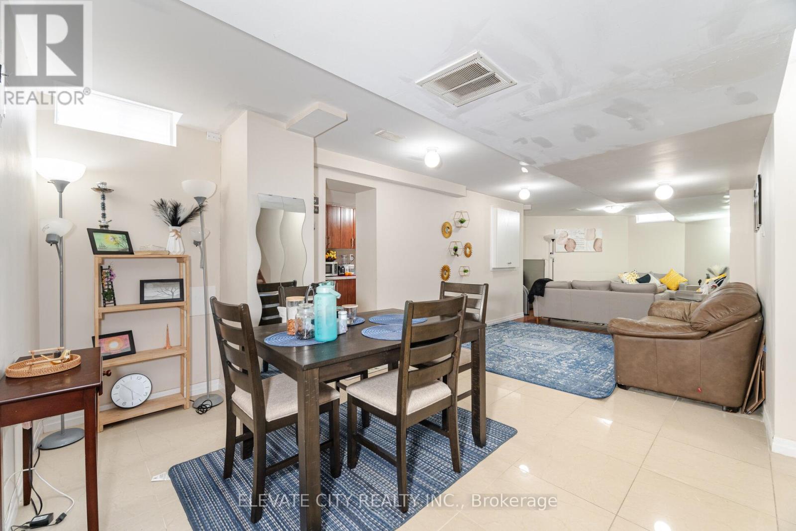 5576 Ethan Drive, Mississauga, Ontario  L5M 0W1 - Photo 24 - W12645818