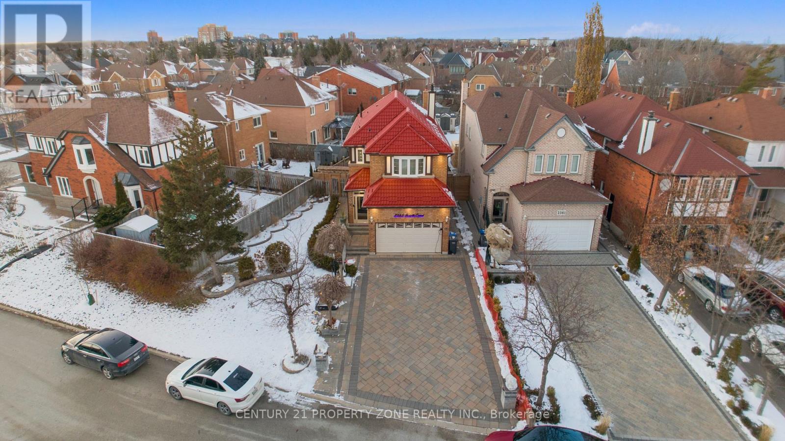 2565 Scarth Court, Mississauga, Ontario  L5M 5L2 - Photo 5 - W12645820