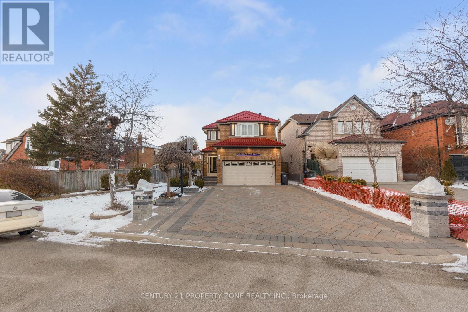 2565 Scarth Court, Mississauga, Ontario  L5M 5L2 - Photo 8 - W12645820