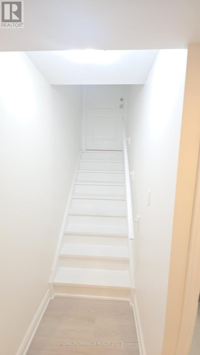 BSMT - 16 MEADOWCREST LANE, Brampton, Ontario