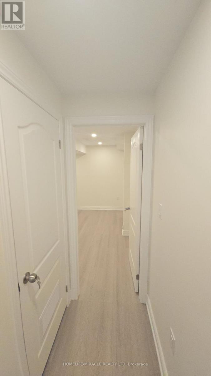 Bsmt - 16 Meadowcrest Lane, Brampton, Ontario  L7A 0T8 - Photo 11 - W12645846