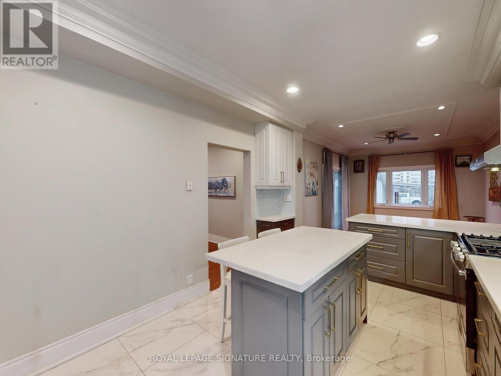 73 Buttonwood Avenue, Toronto, Ontario  M6M 2H9 - Photo 7 - W12645848