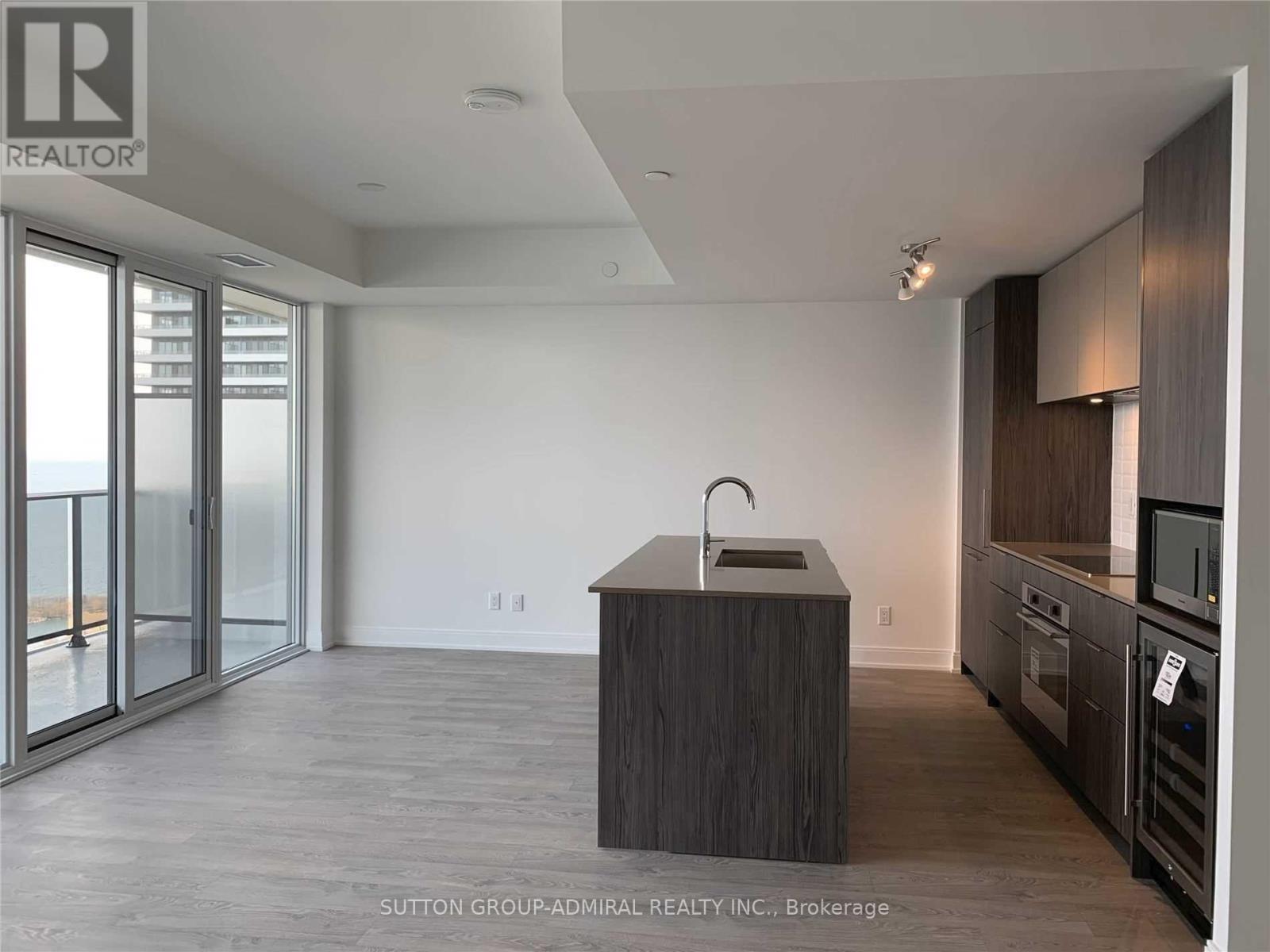 3705 - 70 Annie Craig Drive, Toronto, Ontario  M8V 0C4 - Photo 6 - W12645868