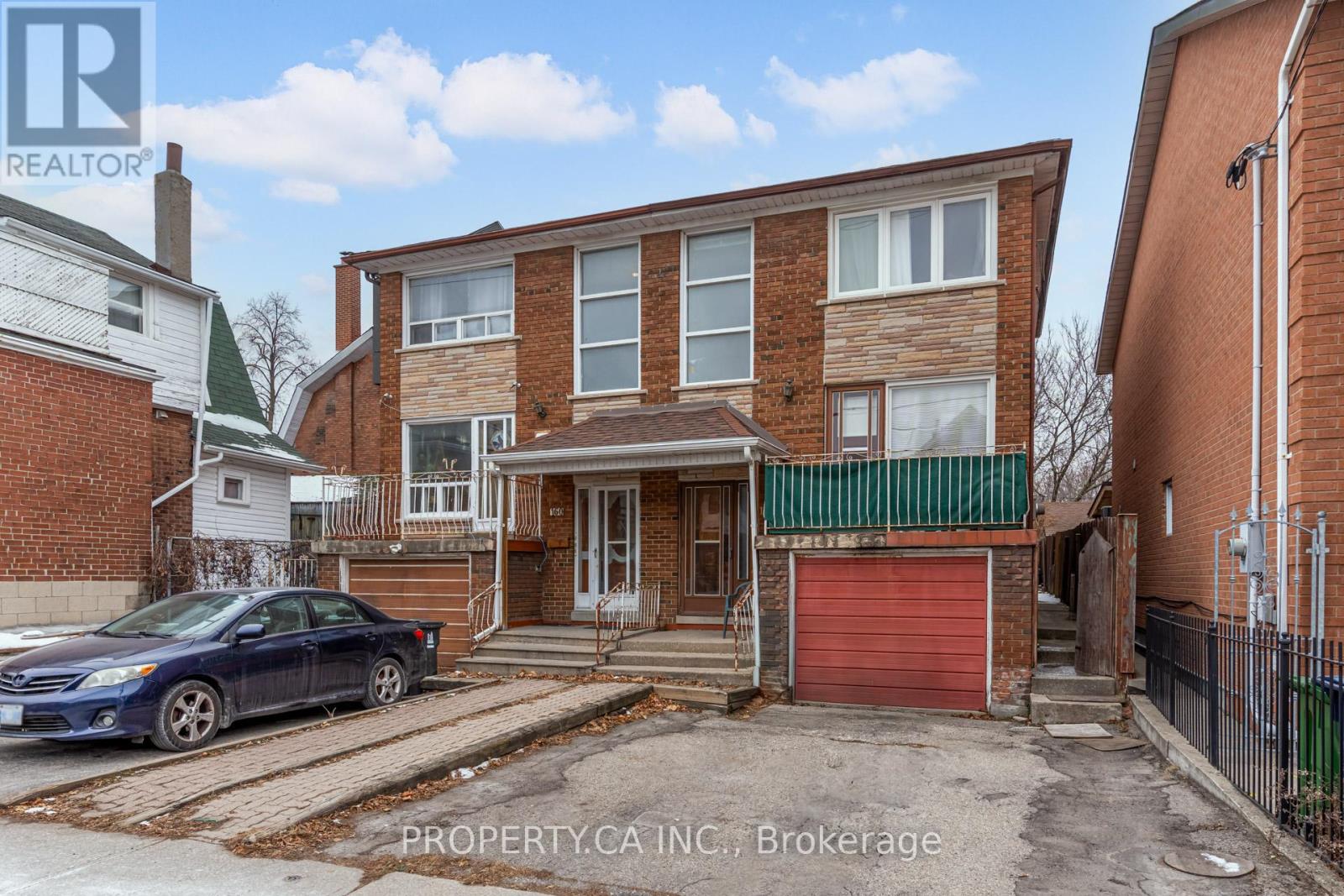 Main Rm 3 - 158 Hallam Street, Toronto, Ontario  M6H 1X2 - Photo 3 - W12645902
