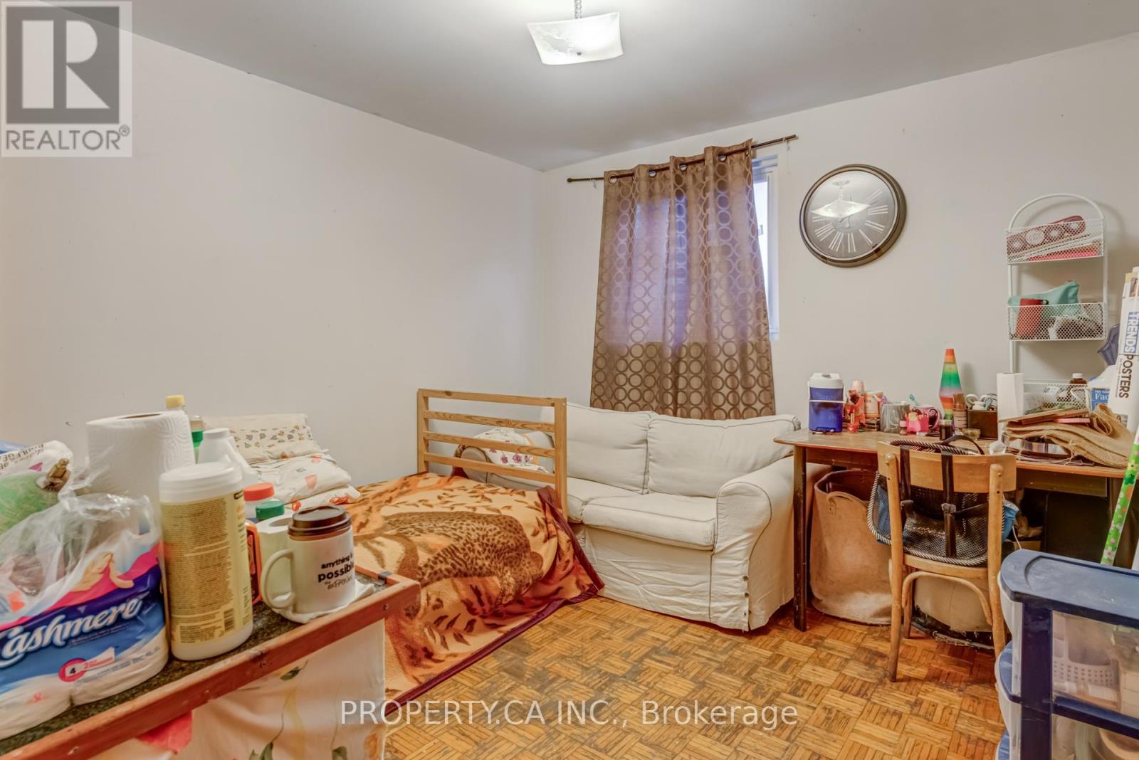 Main Rm 3 - 158 Hallam Street, Toronto, Ontario  M6H 1X2 - Photo 4 - W12645902